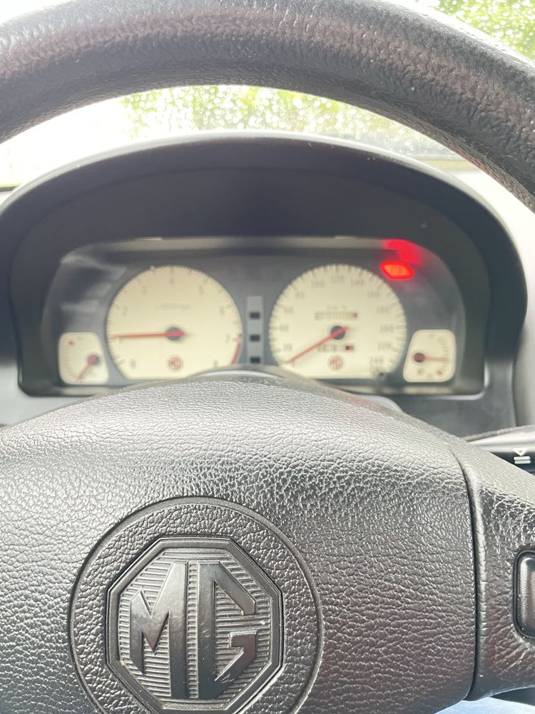 MG F kabriolet  120kM dwuosobowy 1,8 benzyna  klima