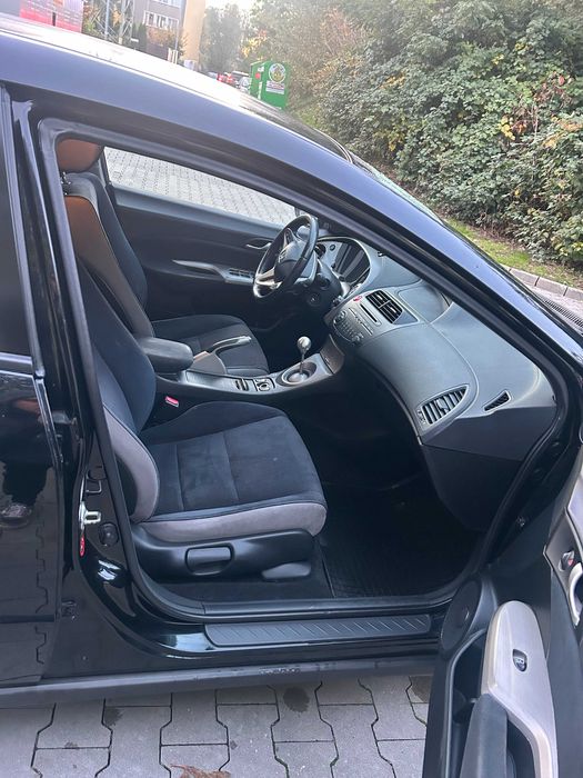 Honda Civic VIII UFO 1.8 – zadbana, LPG STAG