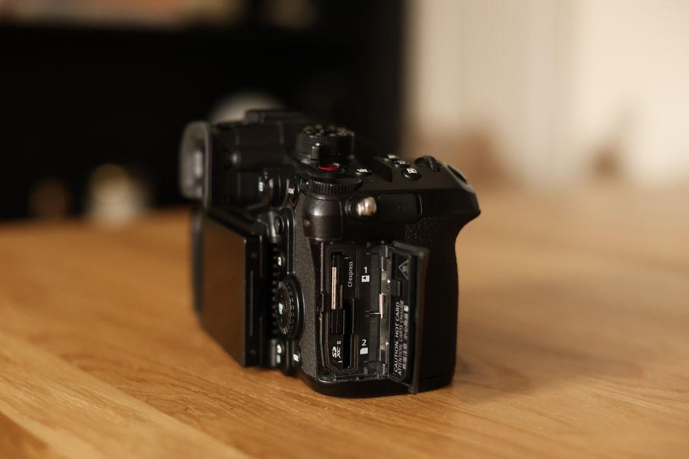 Lumix GH6 super stan pelny zestaw