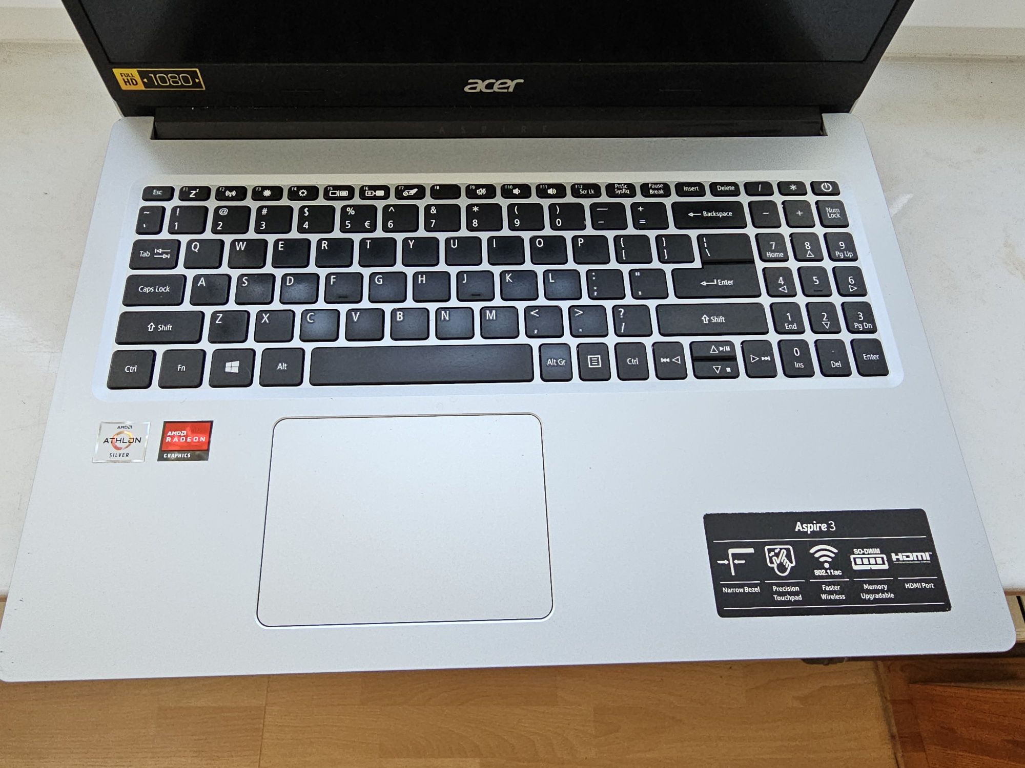 Laptop Acer 3; 8 GB