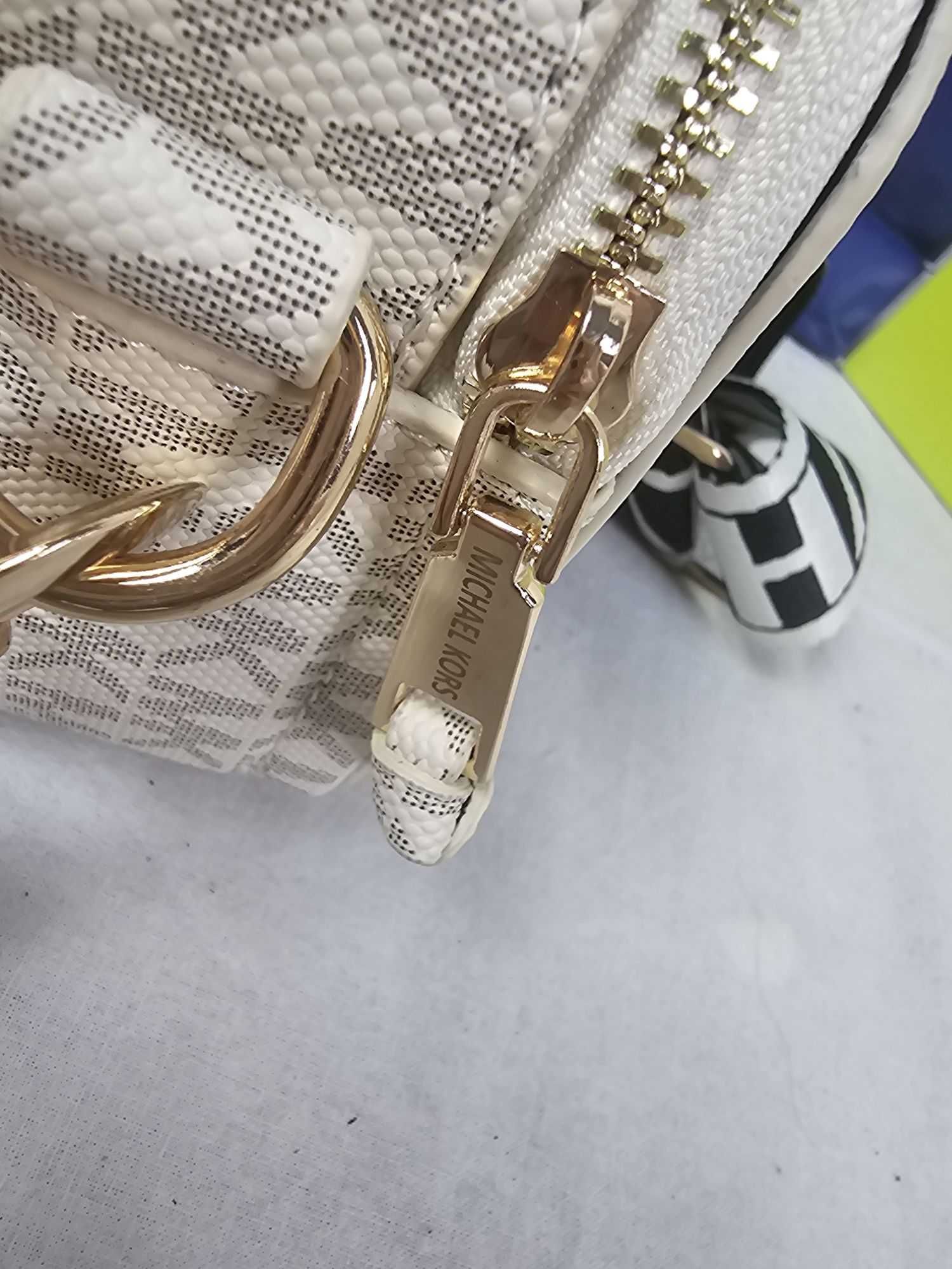 Torba kuferek michael kors torebka biała hit
