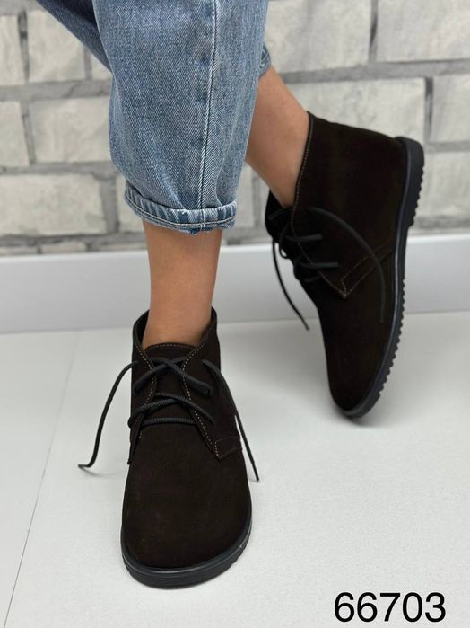 Жіночі шкіряні анатомічні демісезонні черевики в кольорах