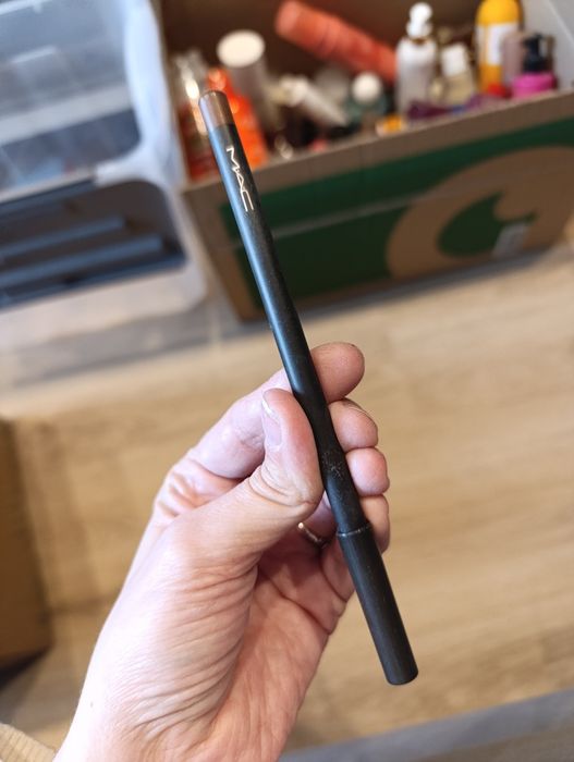 MAC konturówka Cork