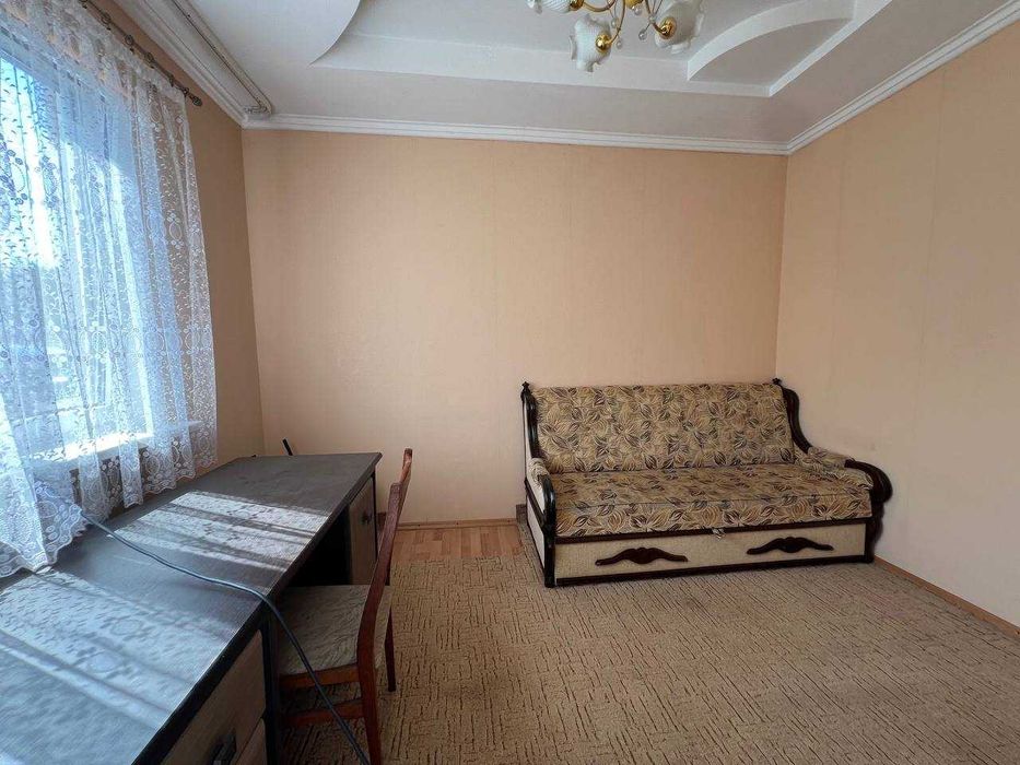 Продаж частини будинку біля Нової лінії