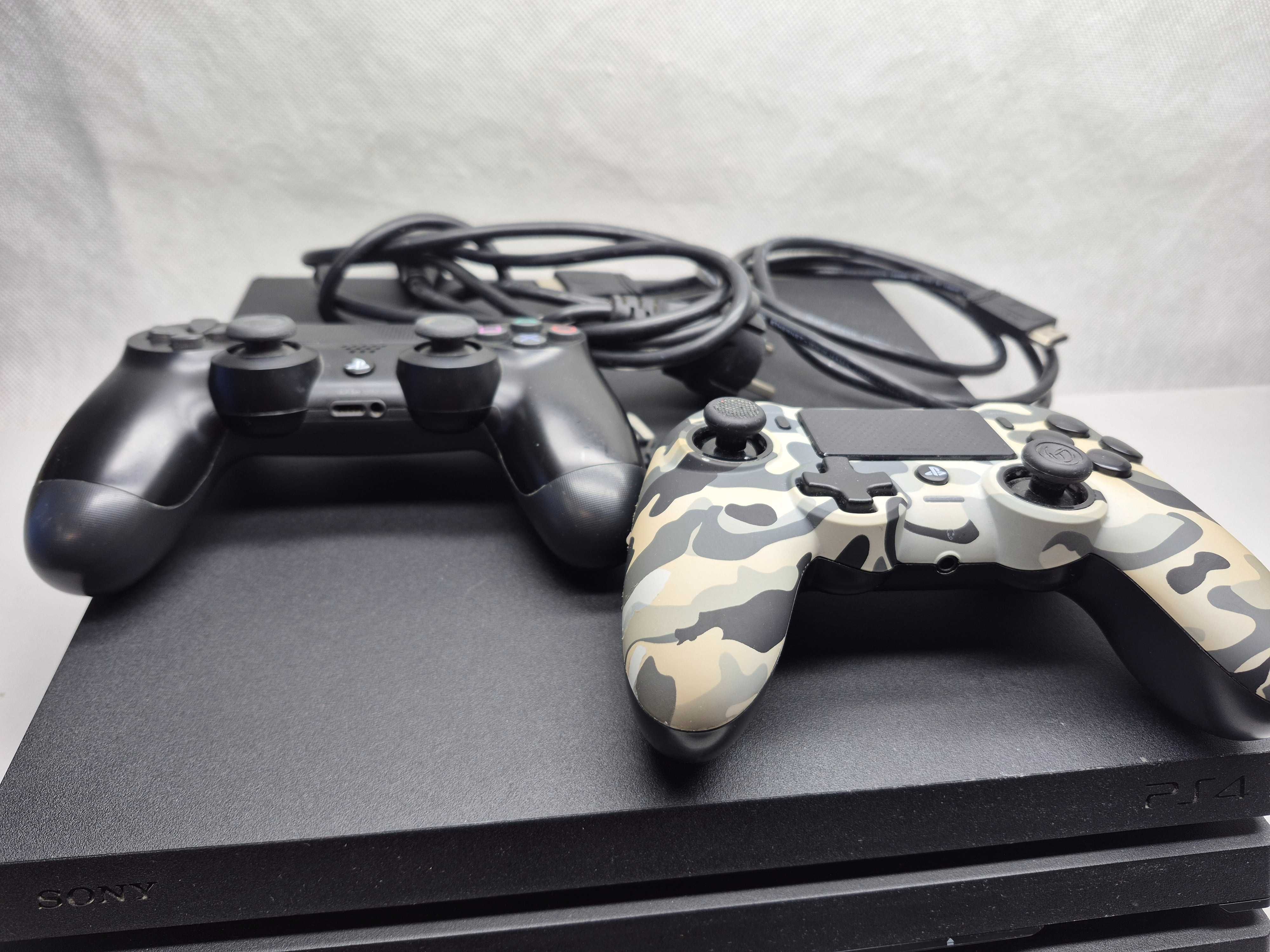 Konsola Playstation 4 Pro 2 pady 1 TB; Madej S.C. Igielna Jasło