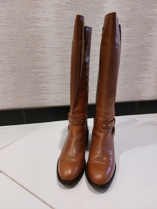 Жіночі чоботи 38