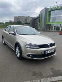 Авто Volkswagen Jetta VI