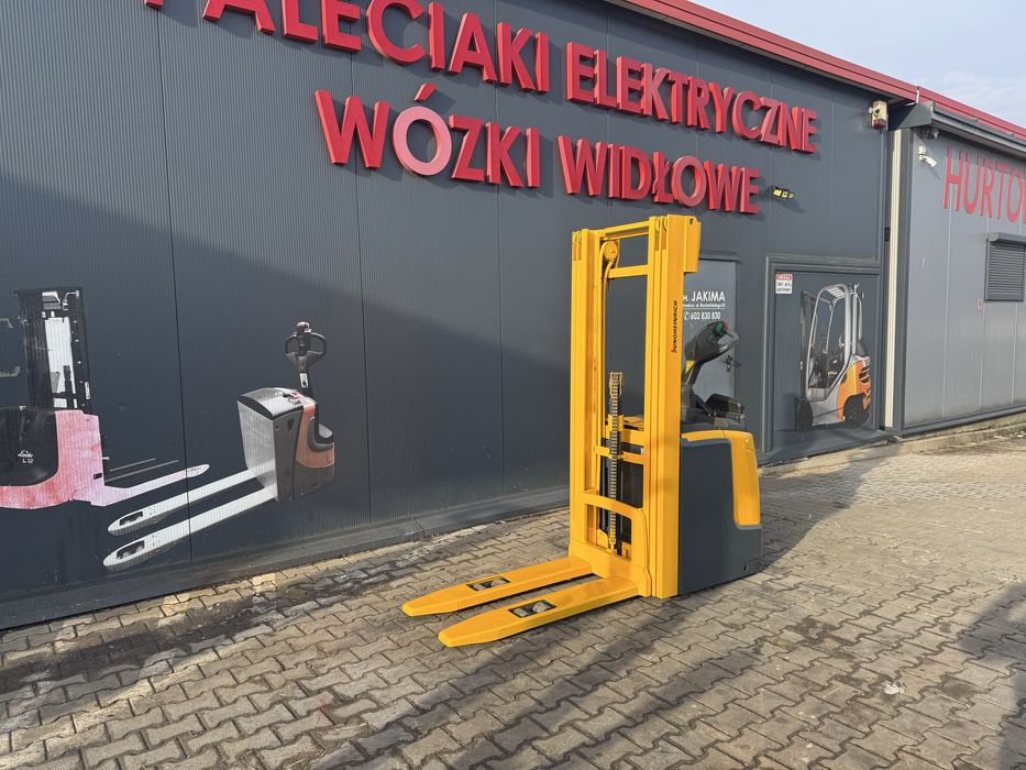 Paleciak elektryczny Jungheinrich 470 cm 1400 kg 2012 r ERC 214