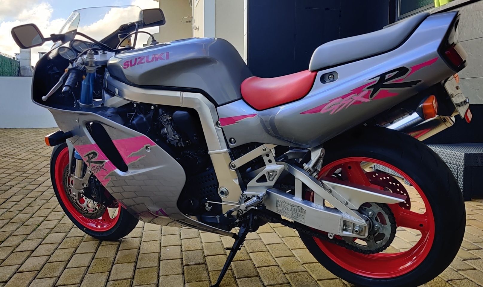 Suzuki GSXR 750 W