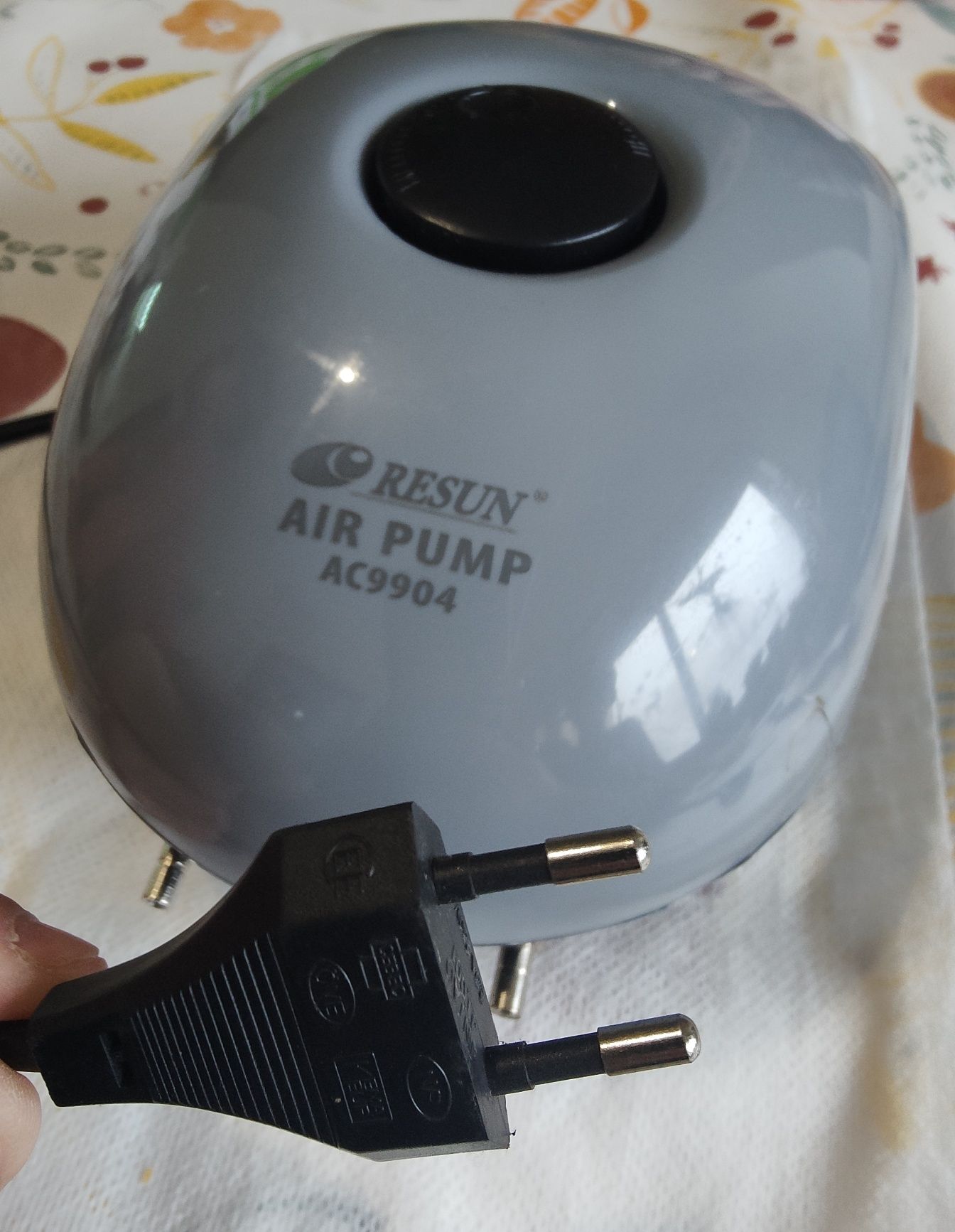 Bomba Ar "Resun Ac-9904" 4 Saidas - 540 L/H - Aquário - Aerador