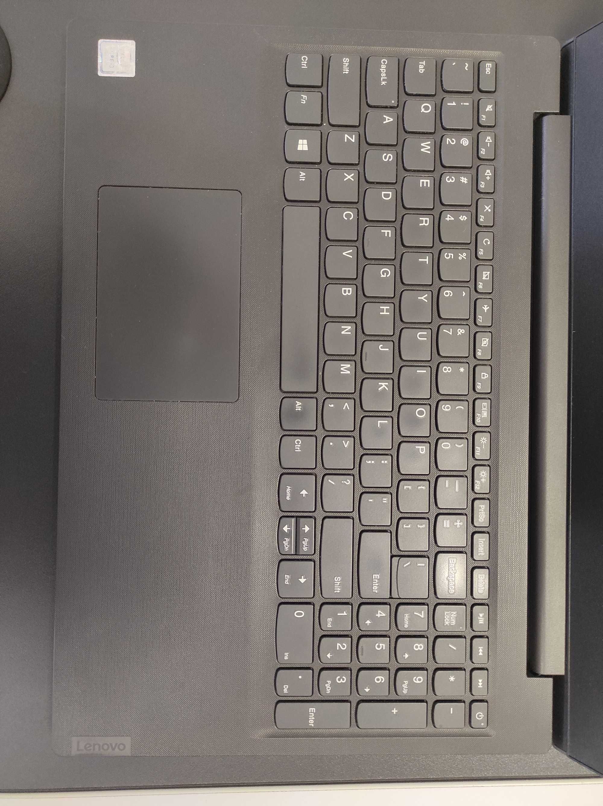 Laptop Lenovo V15-IKB i3 8gen 8GB 250GB 15,6" Windows 11 Pro