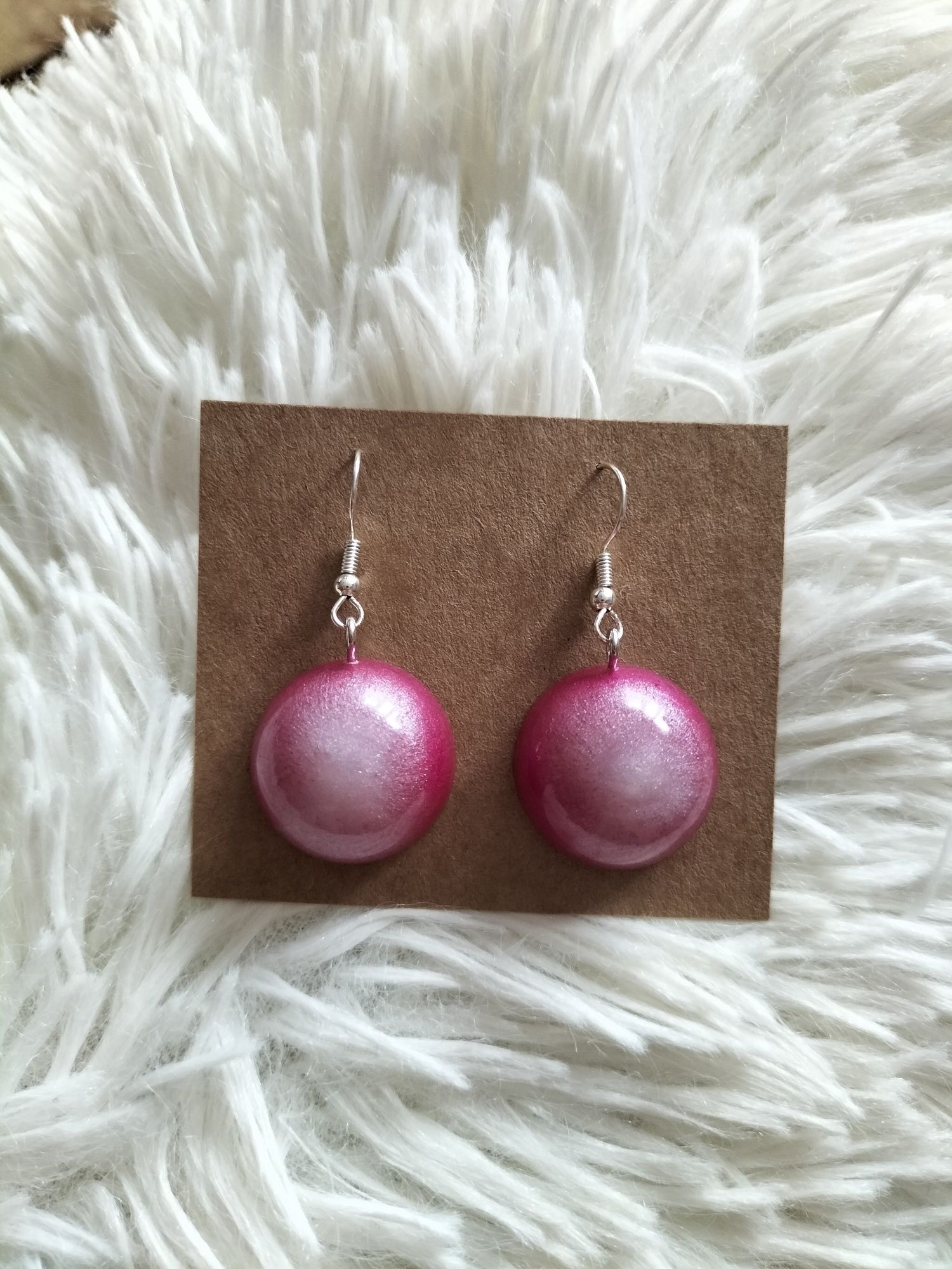 Kolczyki różowo perłowe półkola z żywicy