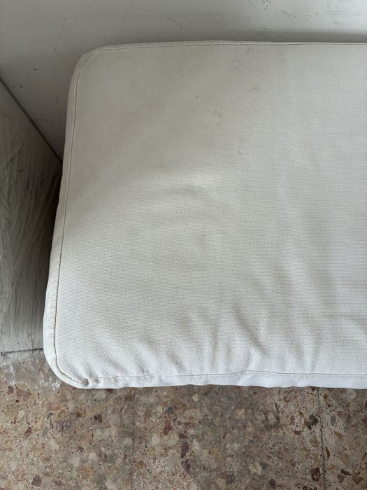 Banco com arrumacao estofada branca ikea