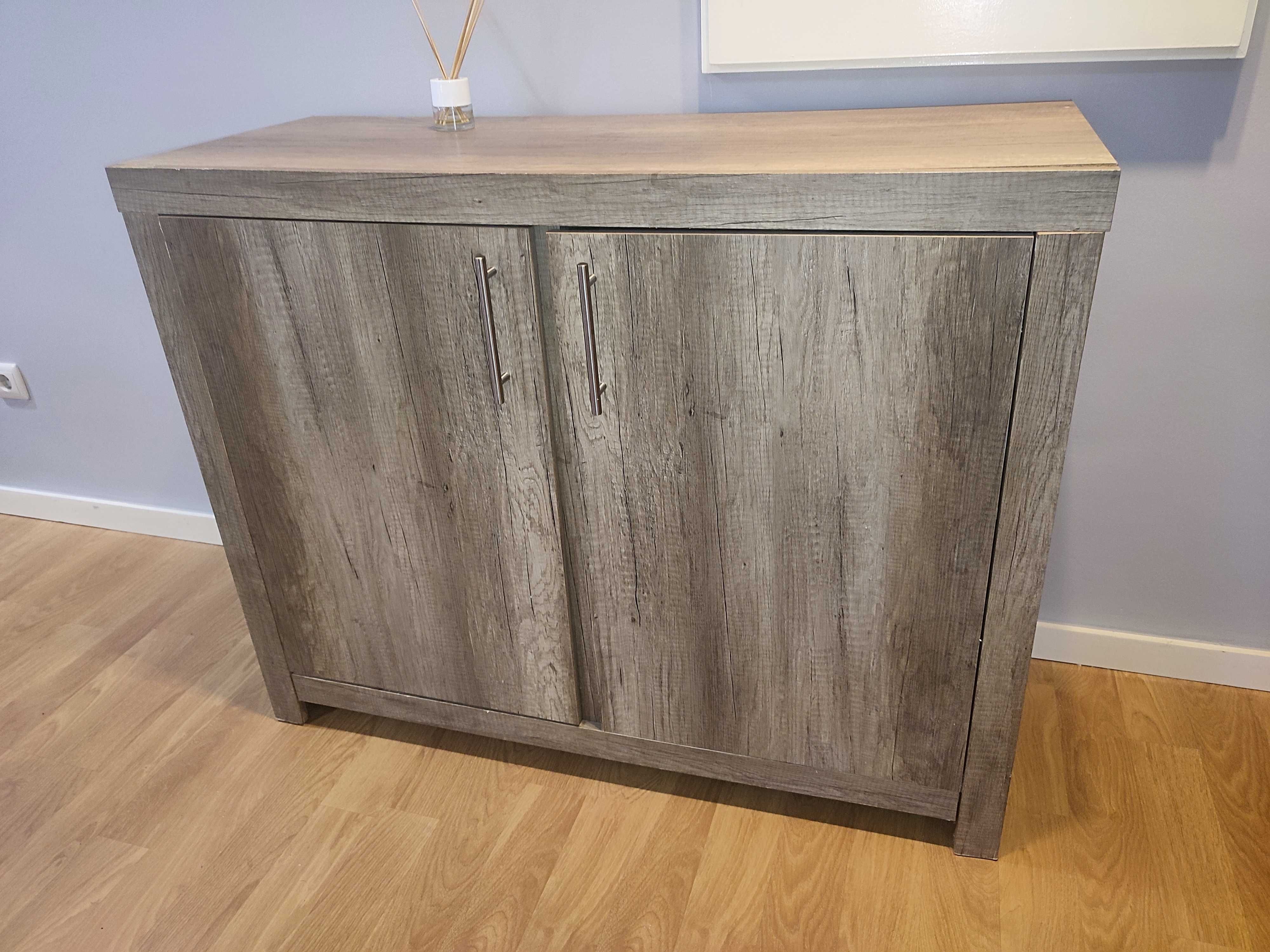 Móvel de sala com 2 portas