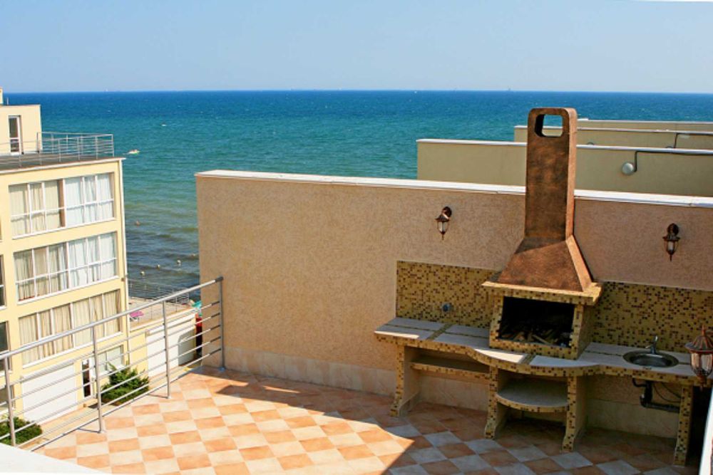 Приватний котедж-готель біля моря, готовий для працюючий бізнес