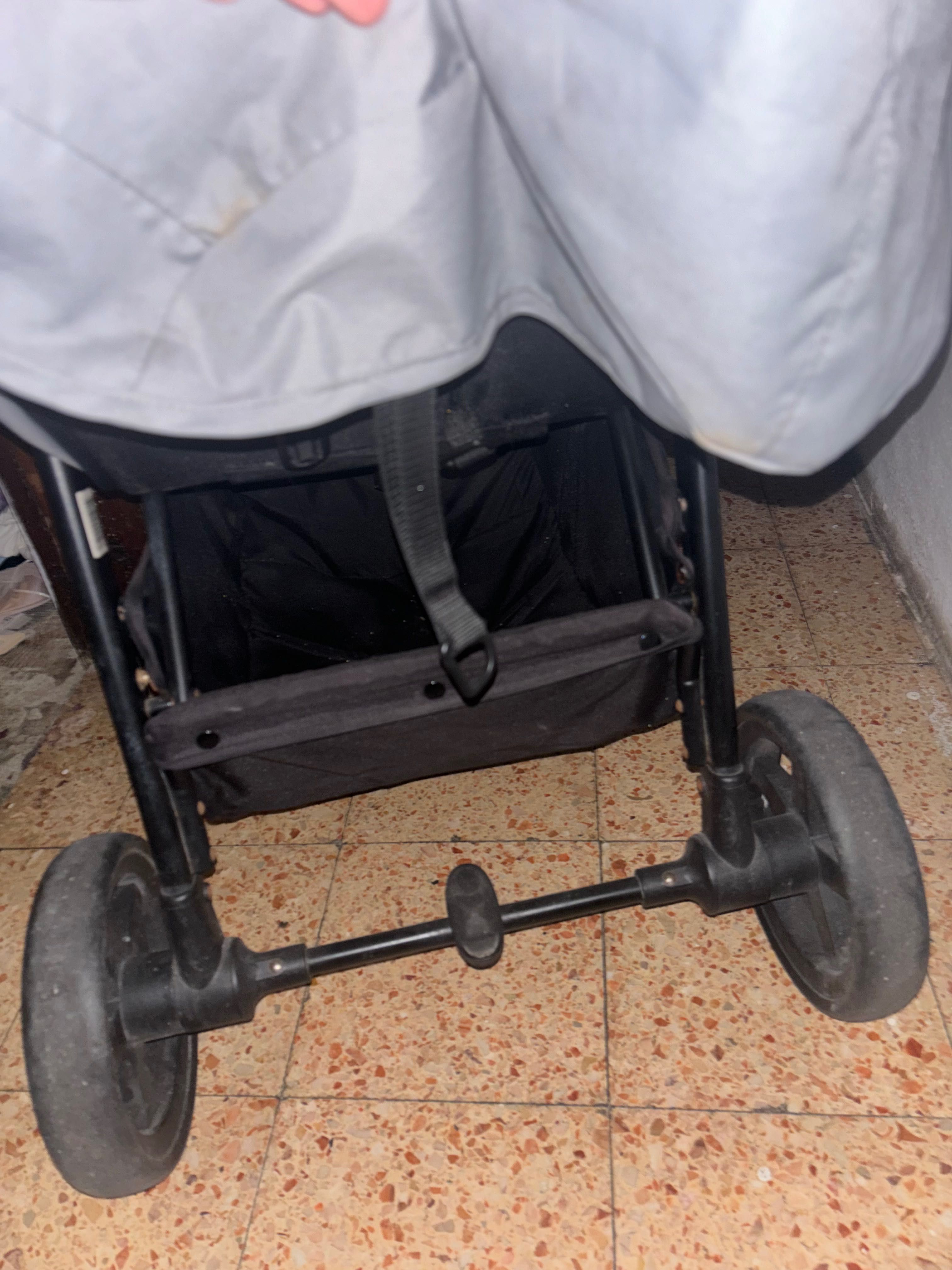 carrinho de bebé