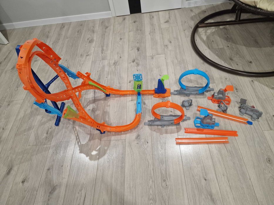 Hot wheels. Bardzo dobry stan 50