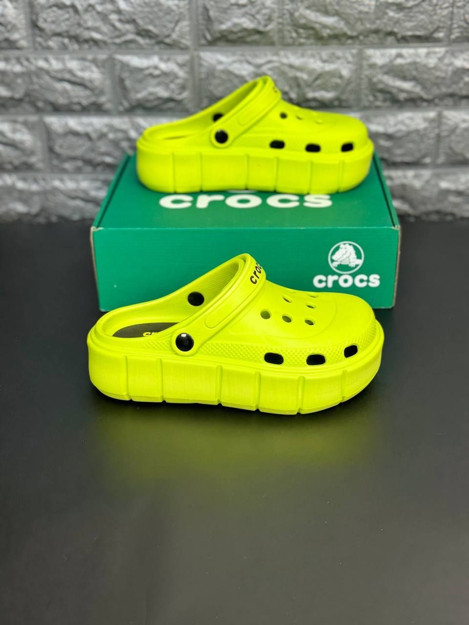 ЯРКИЕ кроксы Crocs Женские шлёпанцы салатового цвета 36-40