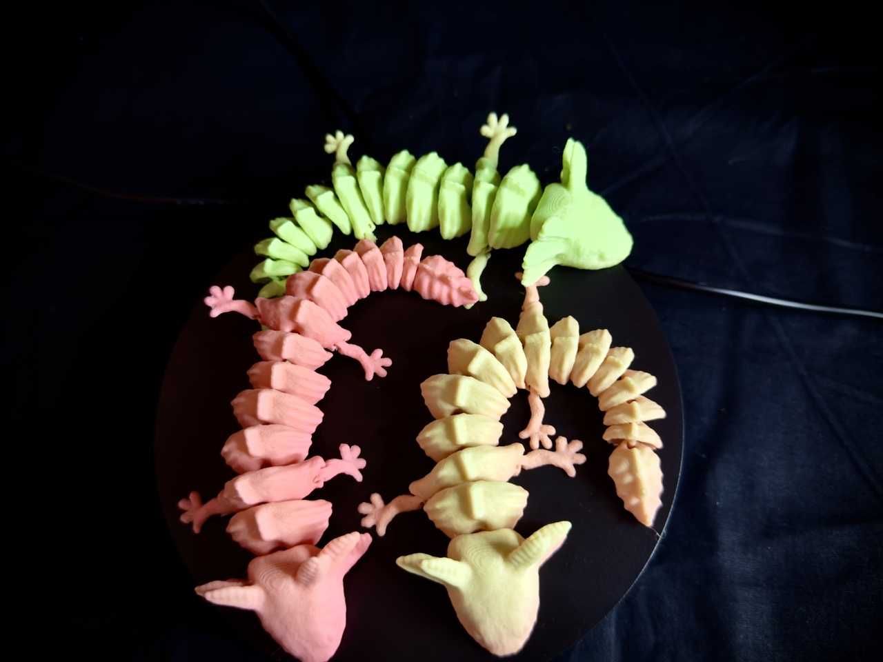 Axolotl, ambystoma, figurka flexi, ruchoma zabawka, RANDOMOWE KOLORY
