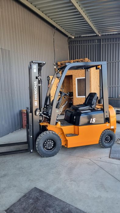 Навантажувач  погрузчик дизельні газ бензин електро Hangcha Hyundai