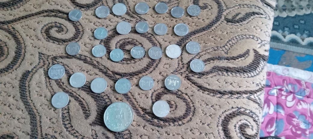Монети монети  копійки