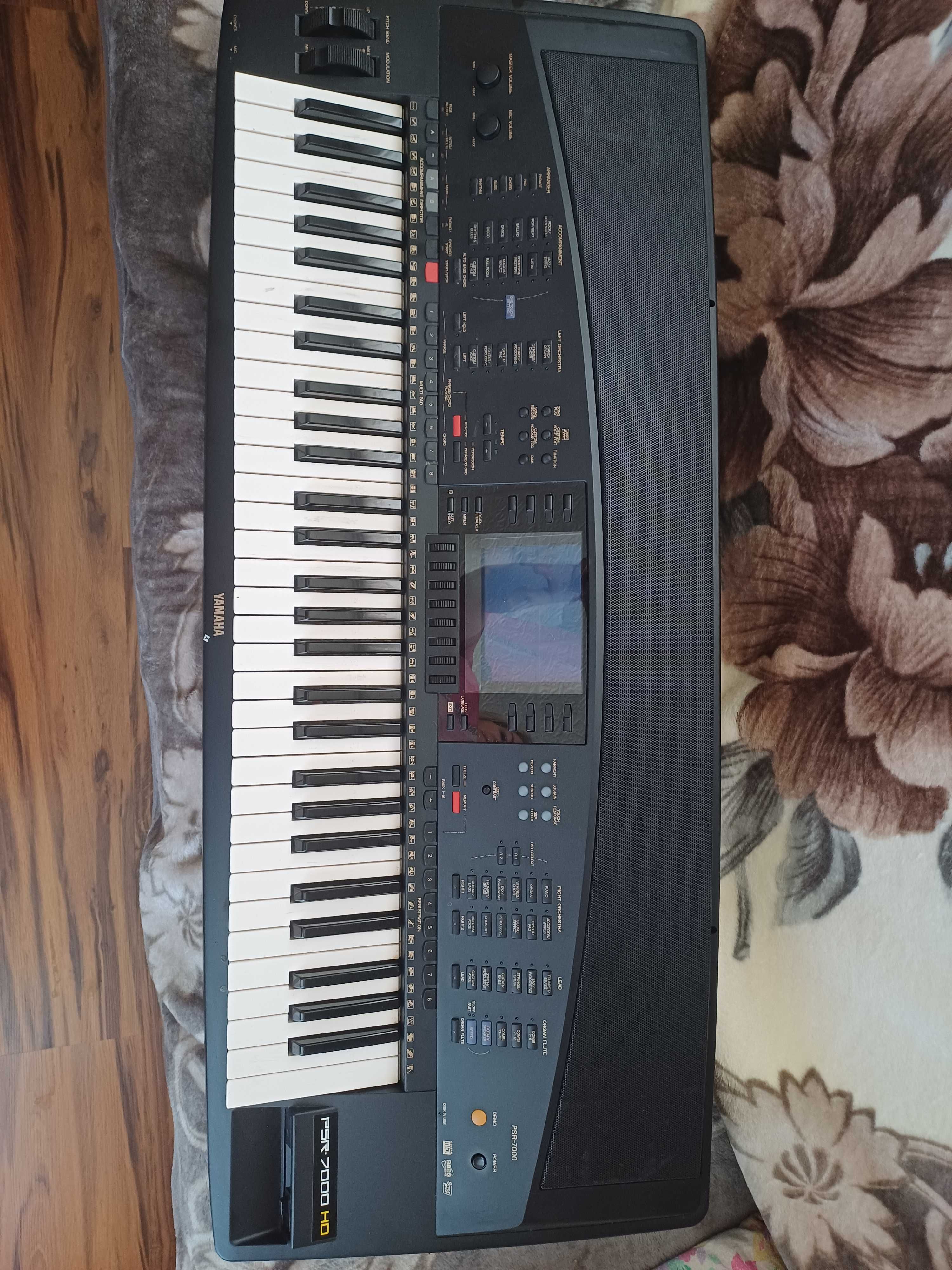 Keyboard YAMAHA PSR 7000