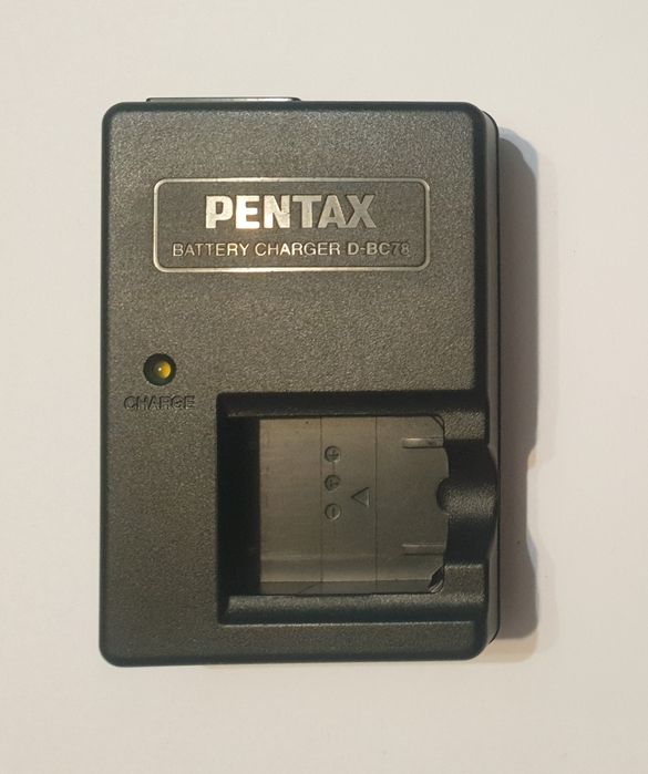 Зарядний пристрій Pentax D-BC78 — повністю робочий, без дефектів!