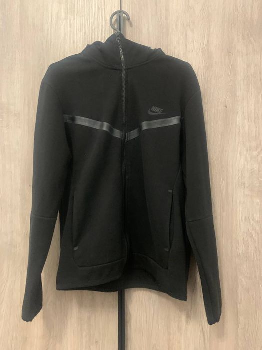 Зір худі найк теч фліс розмір s-xs в хорошому стані