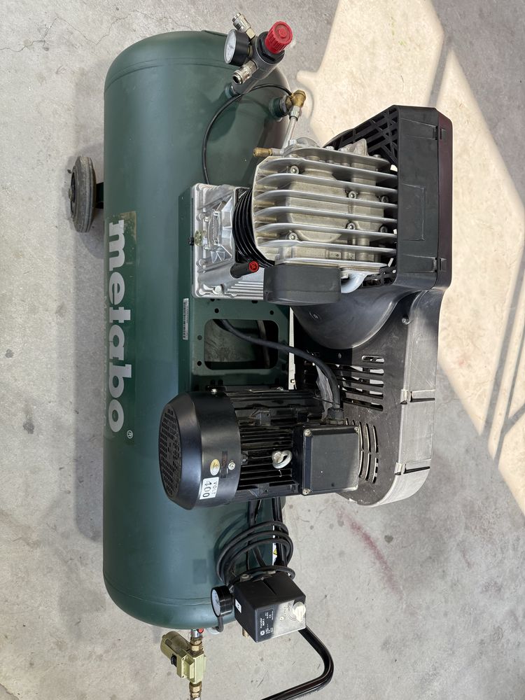 Kompresor Sprężarka Metabo MEGA 580-200D