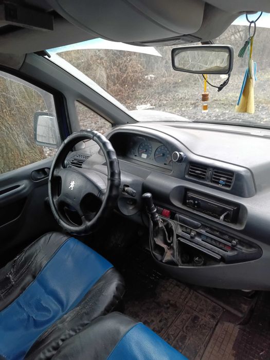 Пежо експерт 2004 рік