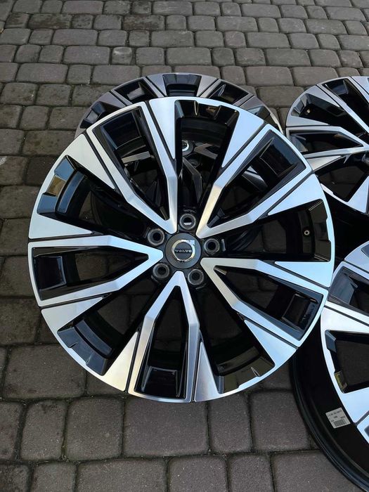 Oryginalne alufelgi Volvo 5x108 19 cali XC60 XC40 Bicolor