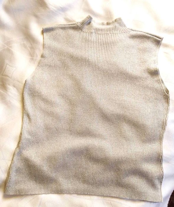 Bluzka bezrękawnik z półgolfem top bluzeczka r 14