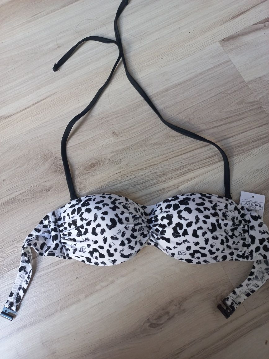 Stroj kąpielowy Reserved 36