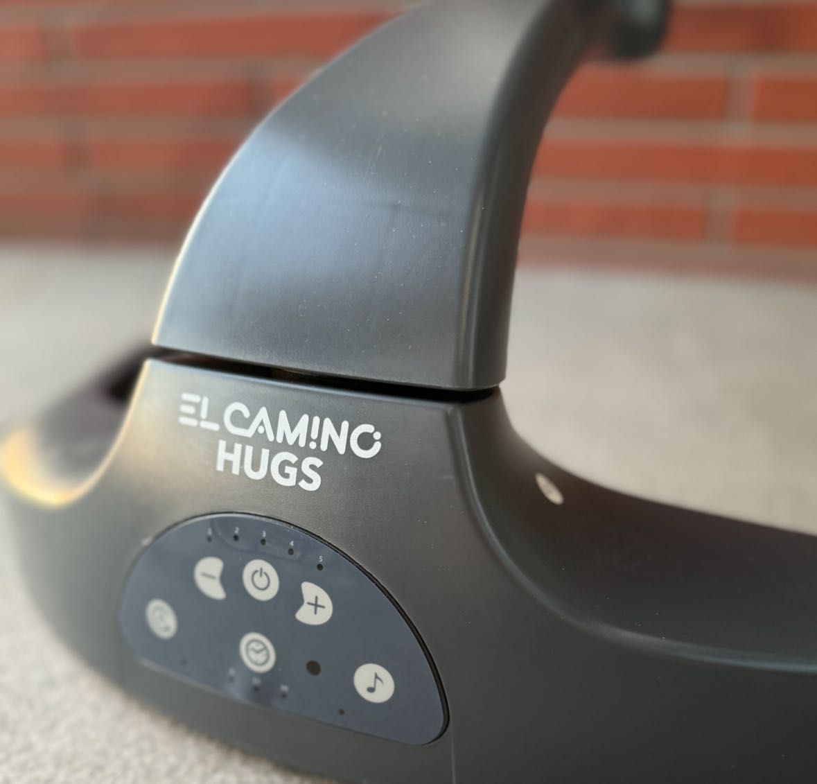 Leżaczek bujaczek elektryczny El camino HUGS
