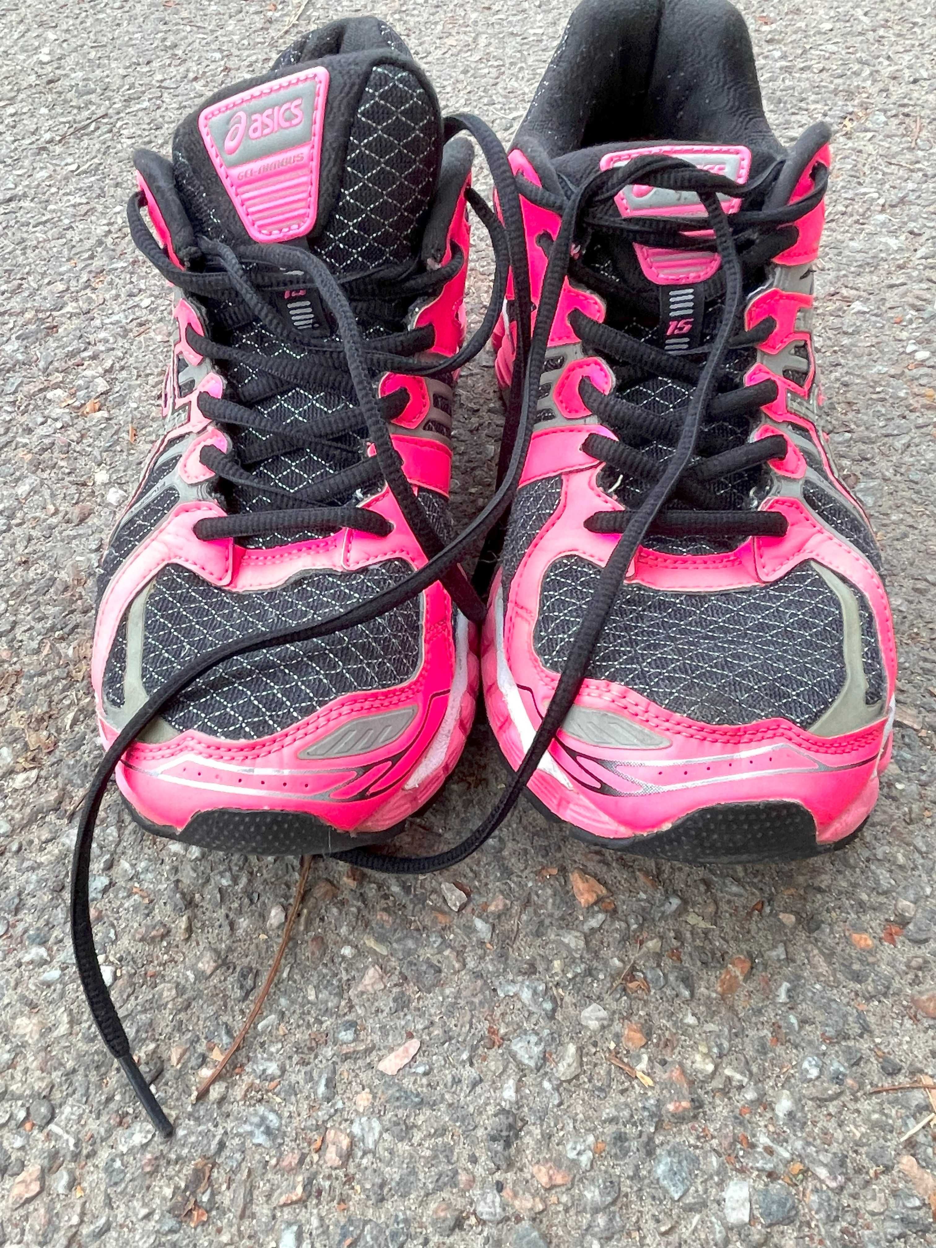 Спортивні кросівки Asics Gel Nimbus 15 Expert W