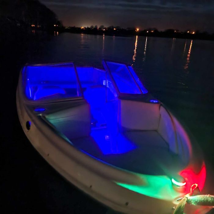 Motorowka Bayliner  f 17