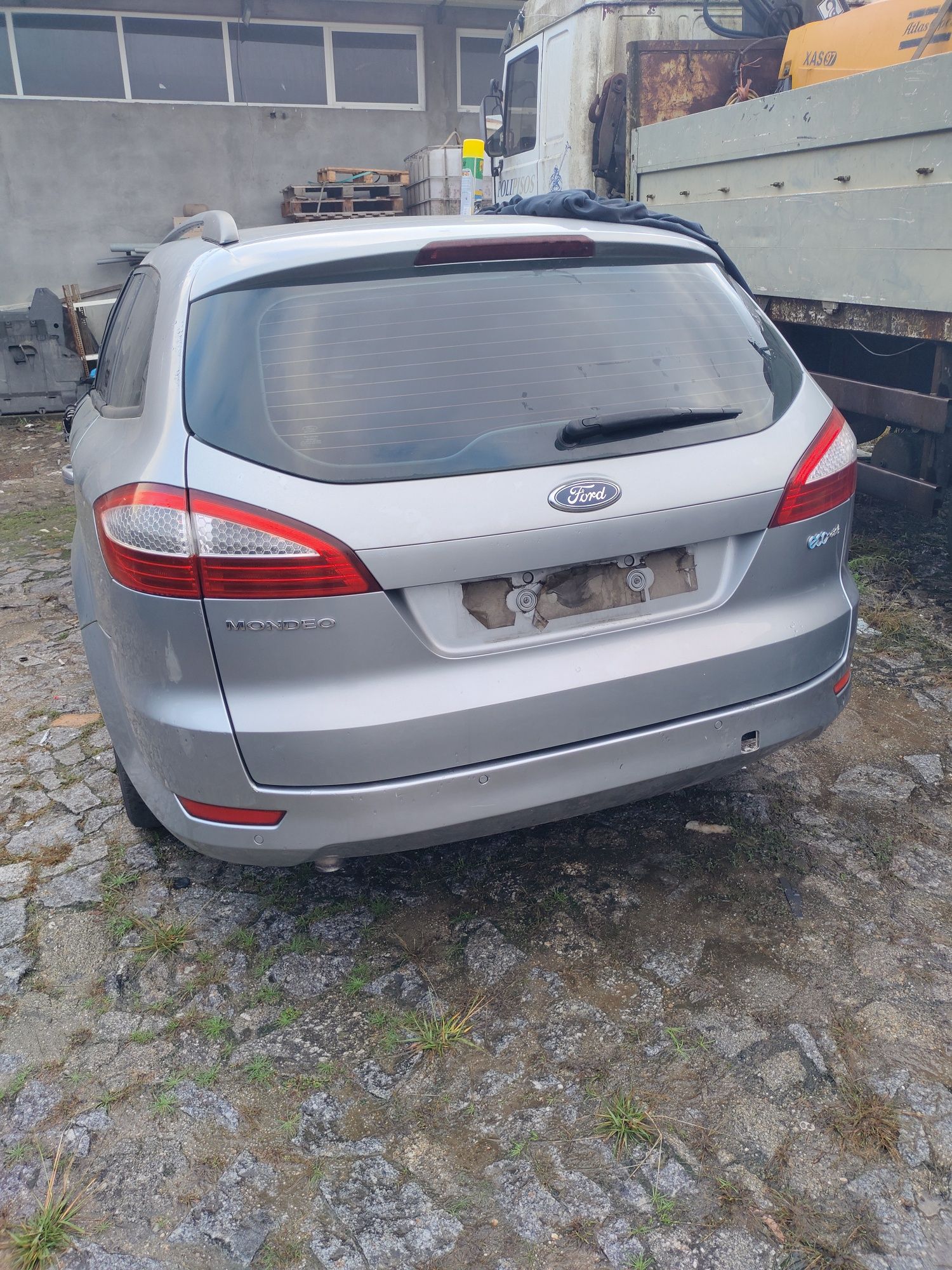Ford Mondeo 1.8 Tdci - Peças