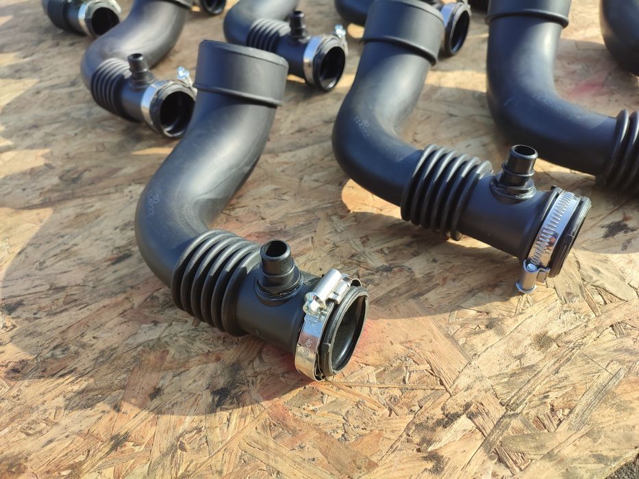 Патрубок 1.9 8200201615 2 сценик 2 сценік 2 мегане scenic megan