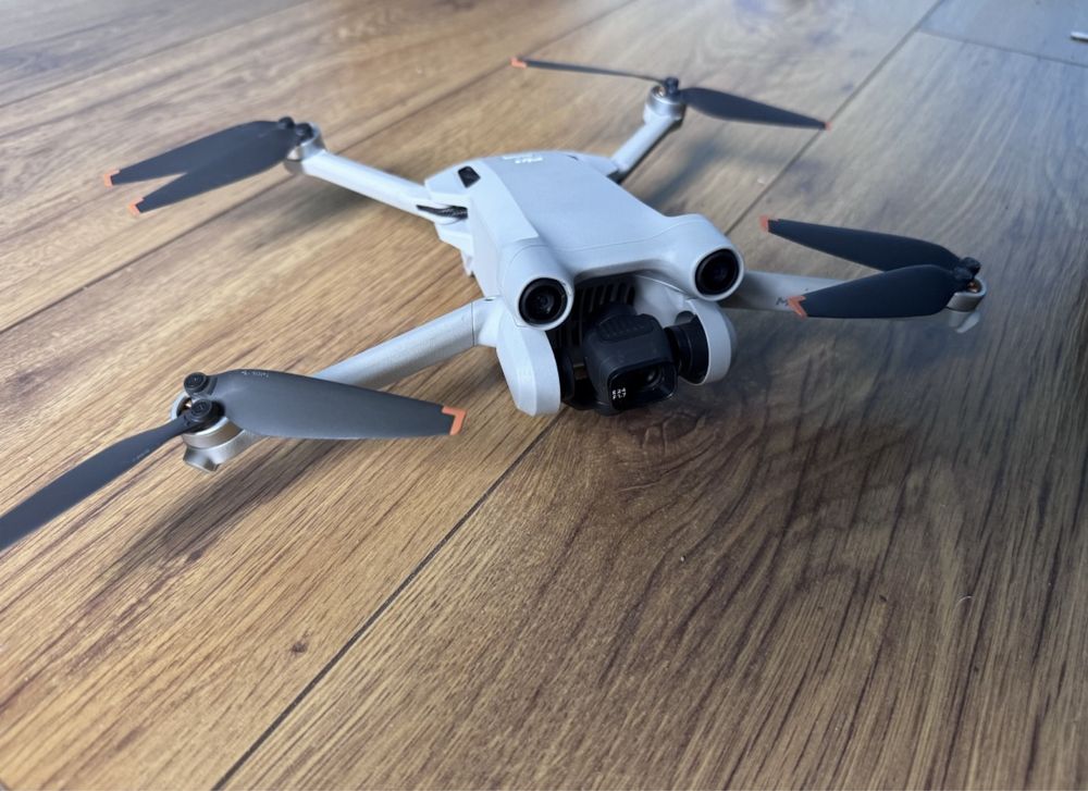 Dji Mini 3 pro pilot RC+ fly more combo + dodatki