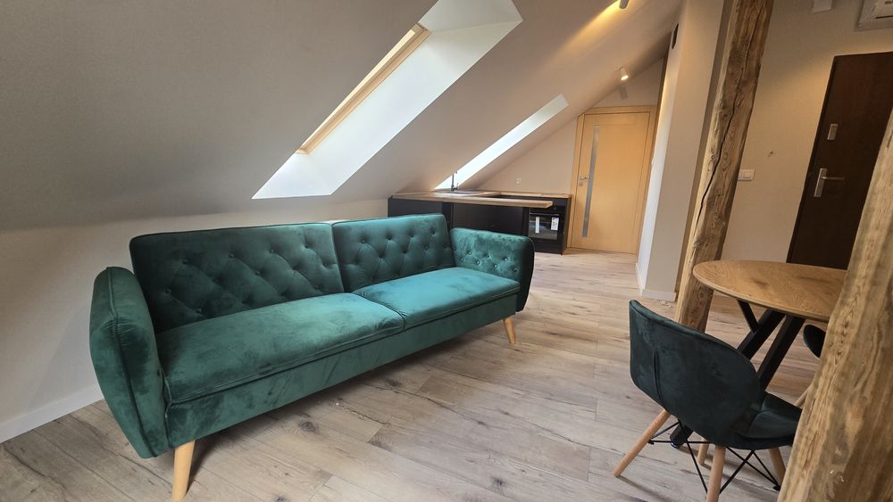 Bardzo ładna, gustowna kawalerka. Gliwice, ul.Sobieskiego,klimatyzacja