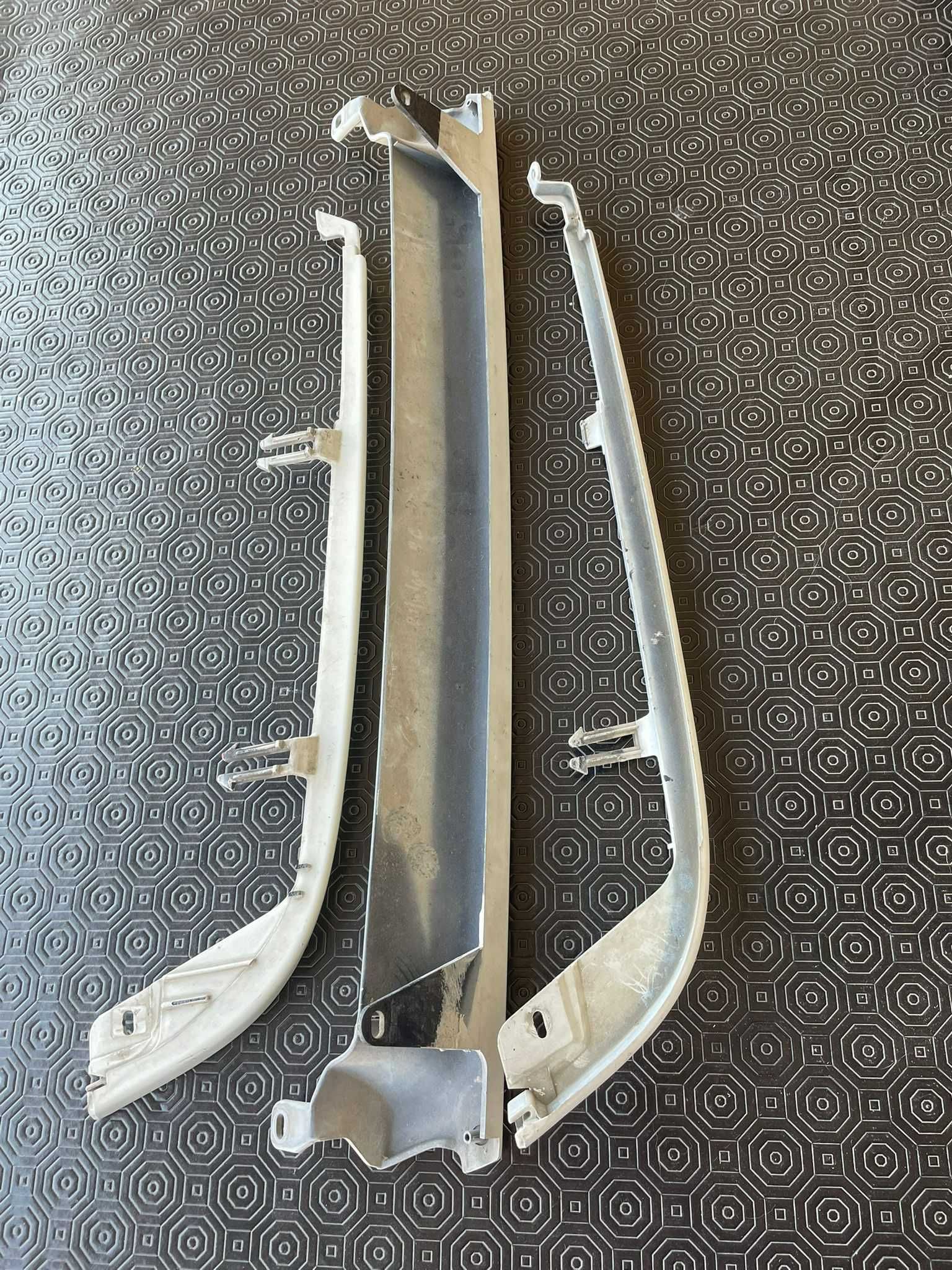 Friso lateral Rover 75 / MG ZT original (DHH10048)