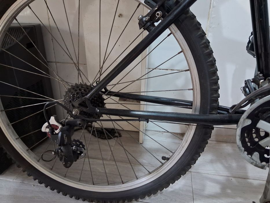 Vendo bicicleta, pois esta ocupando espaço.