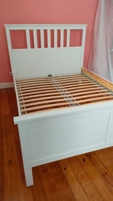 Cama de casal de madeira 140x200