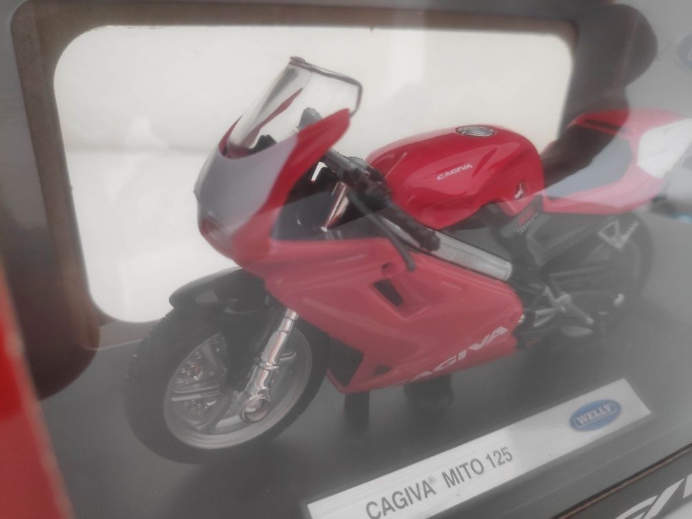 Cagiva mito 125.