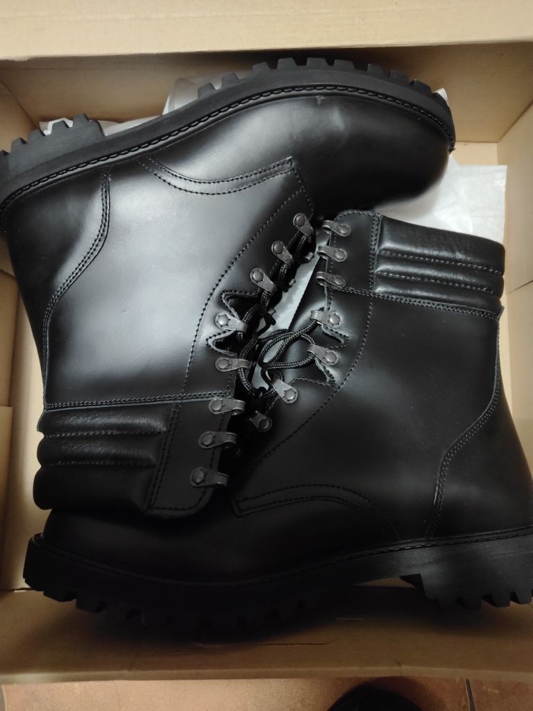 Buty wojskowe militarne taktyczne rozmiar 30 / 46