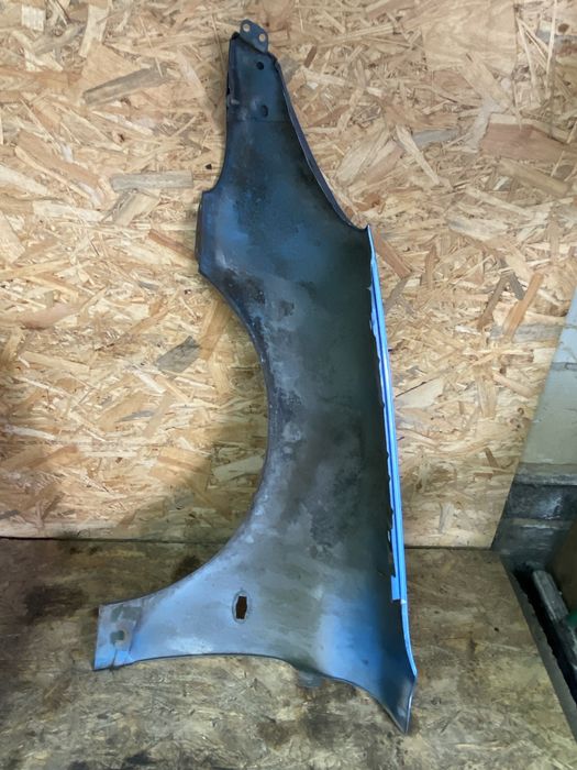 Błotnik Prawy Przód Przedni Peugeot 206 HB KNY