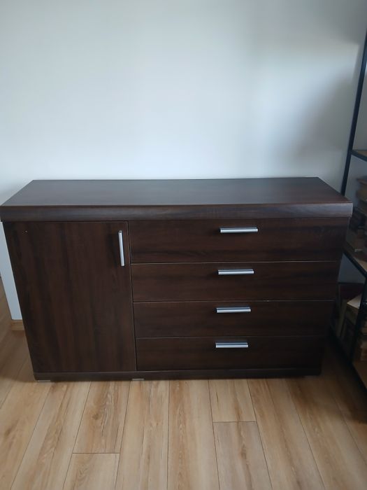 Meble do pokoju komplet.