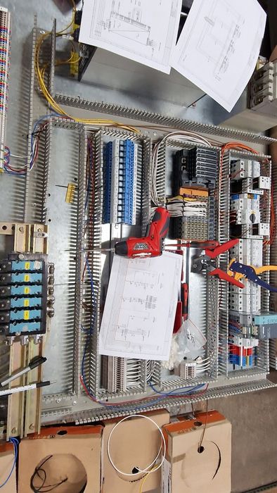 Elektryk, usługi elektryczne, szafy sterownicze, rozdzielnie