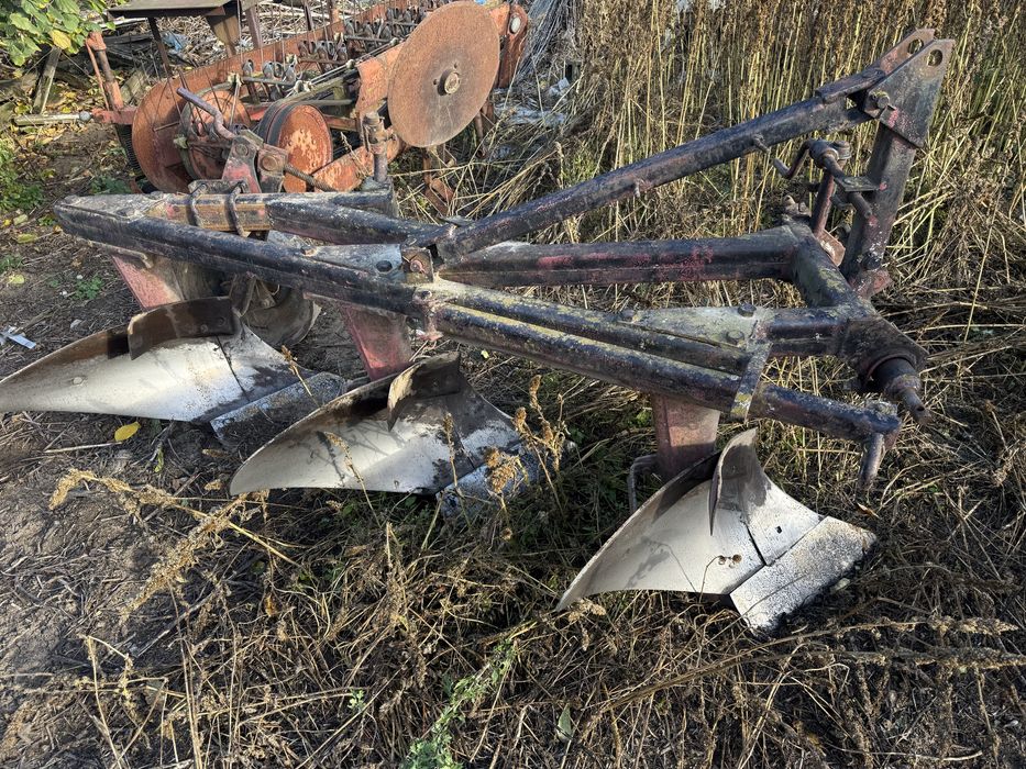 Pług rolniczy 3 skibowy