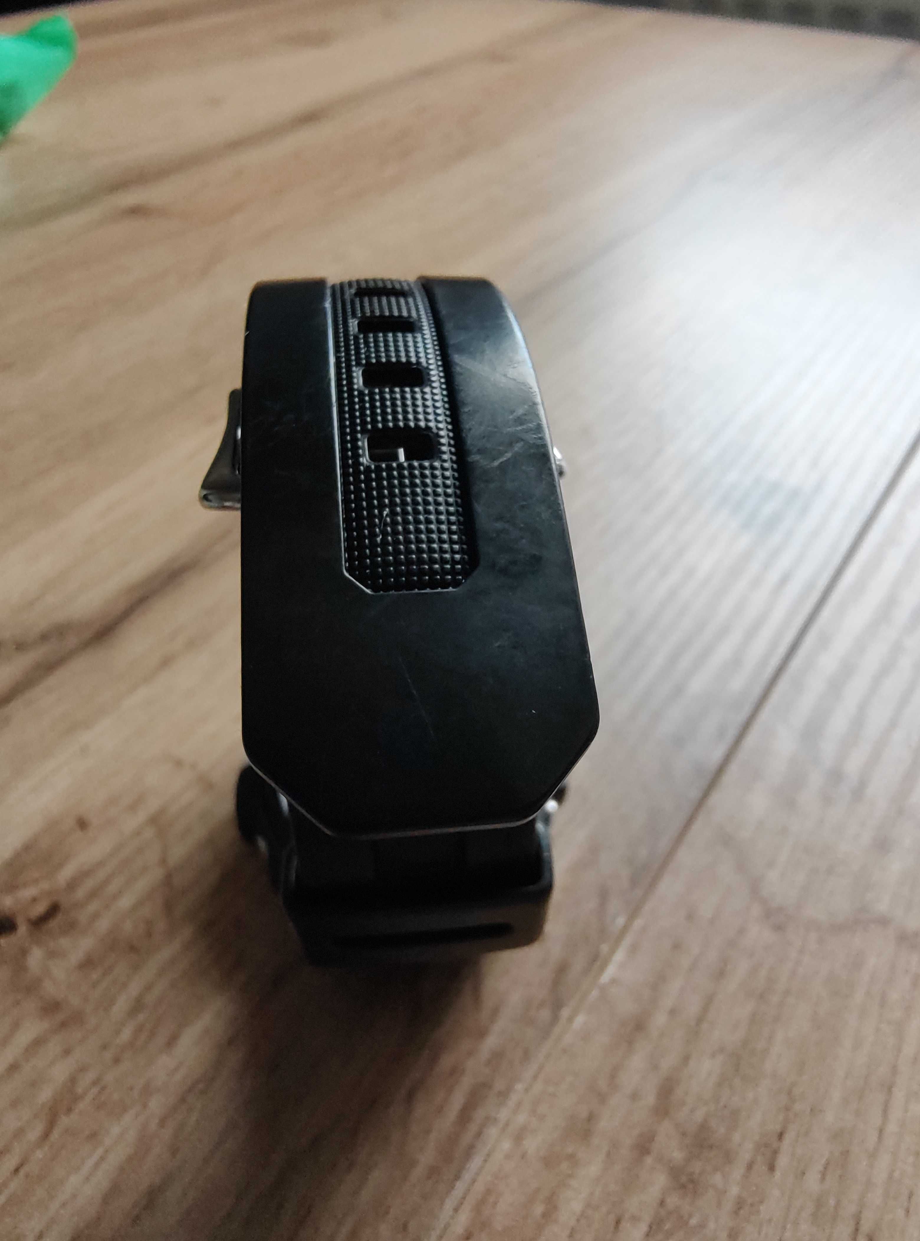 Zegarek CASIO G-Shock Classic AWG-M100B -1AER
